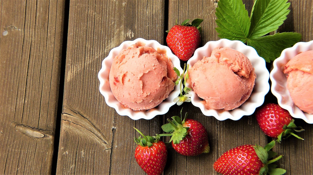 strawberry-ice-cream-2239377_1280